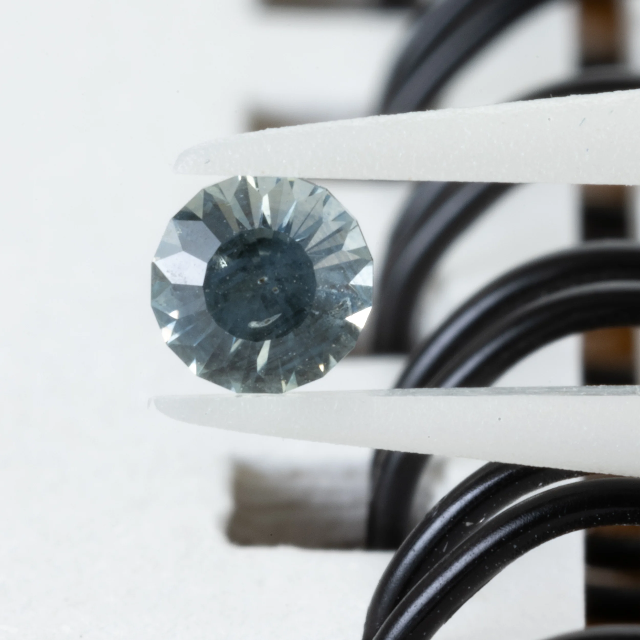 モンタナ・サファイア 0.317ct “Simple Jack”