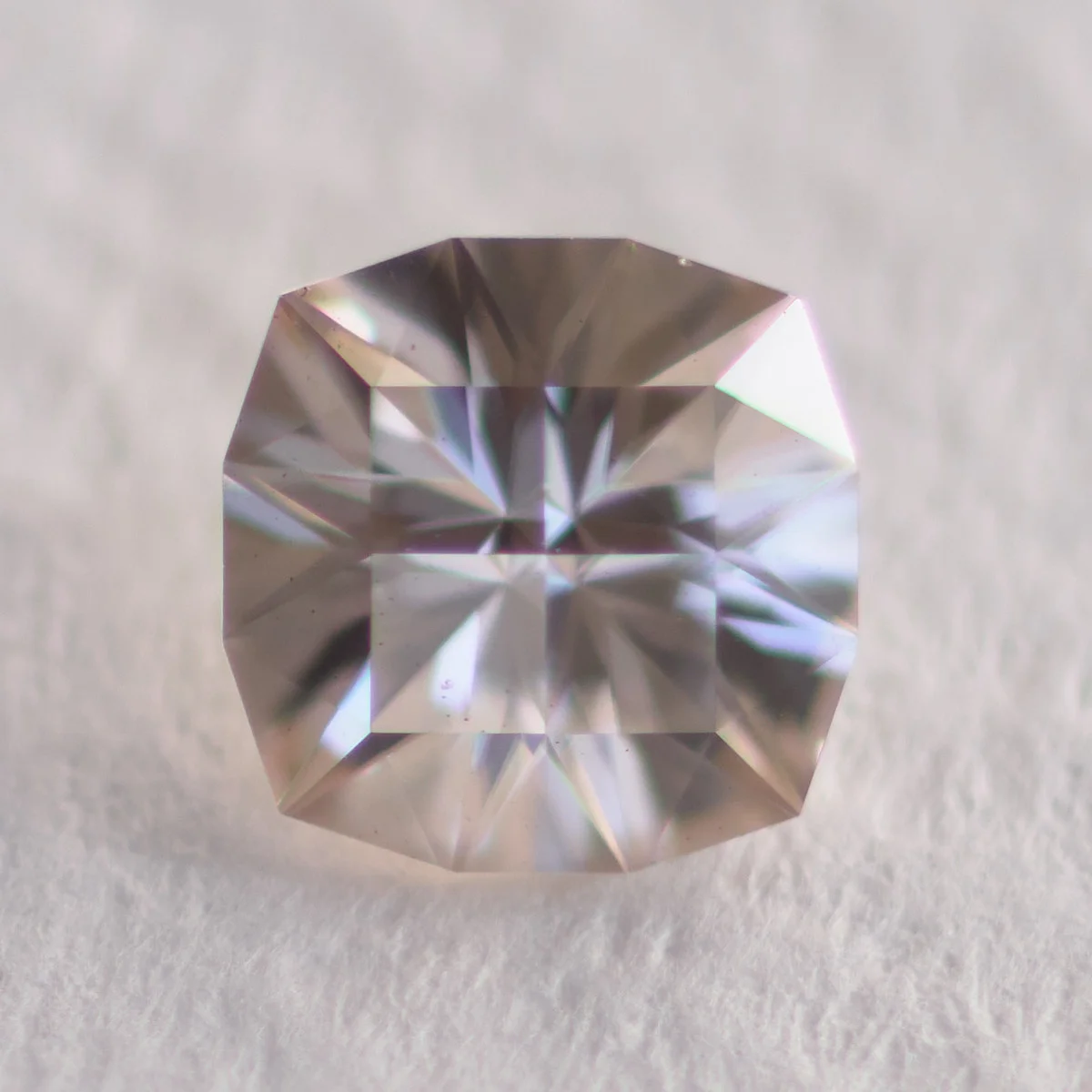 ジルコン 1.019ct “Tessellation 20”