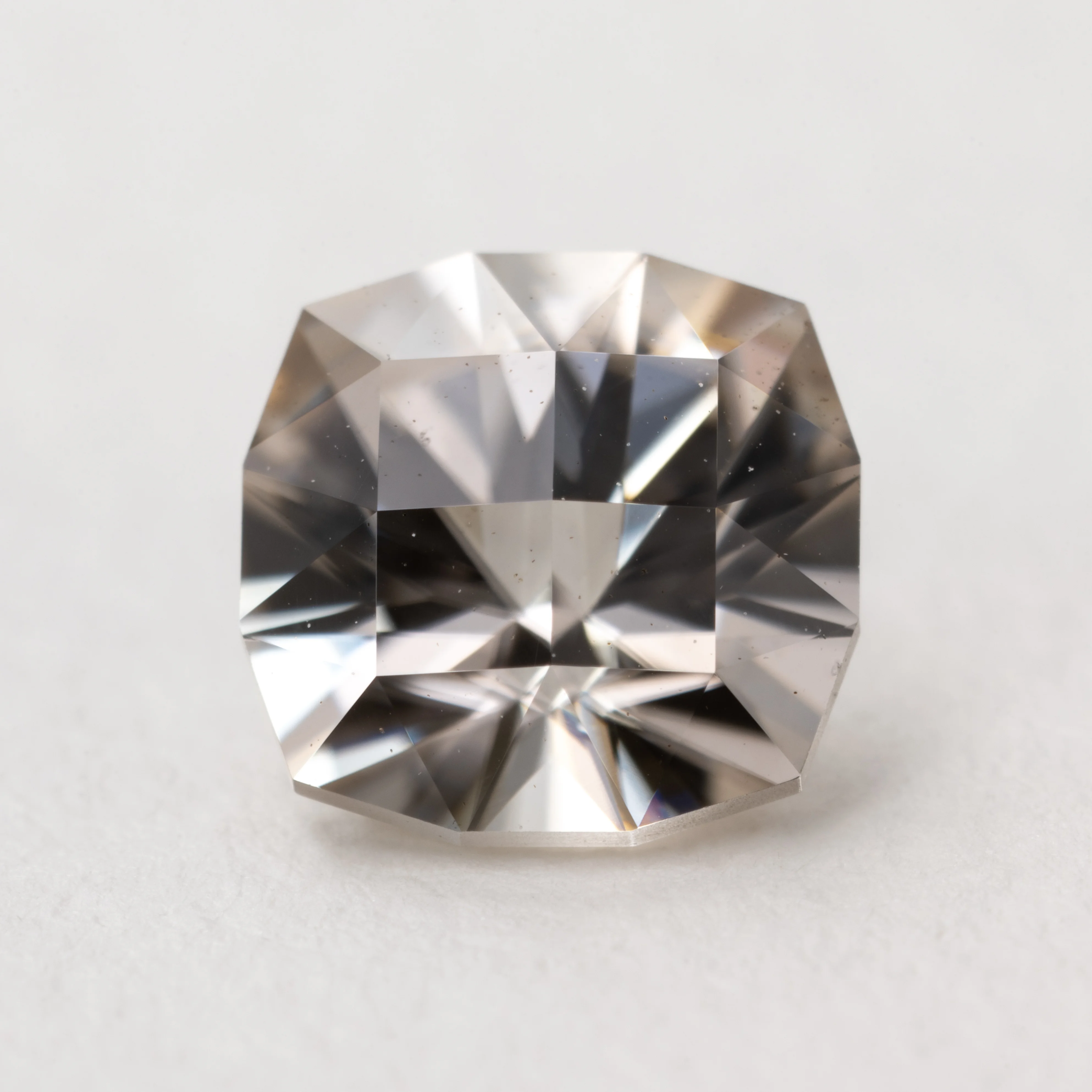 Zircon 1.019ct “Tessellation 20(J)”